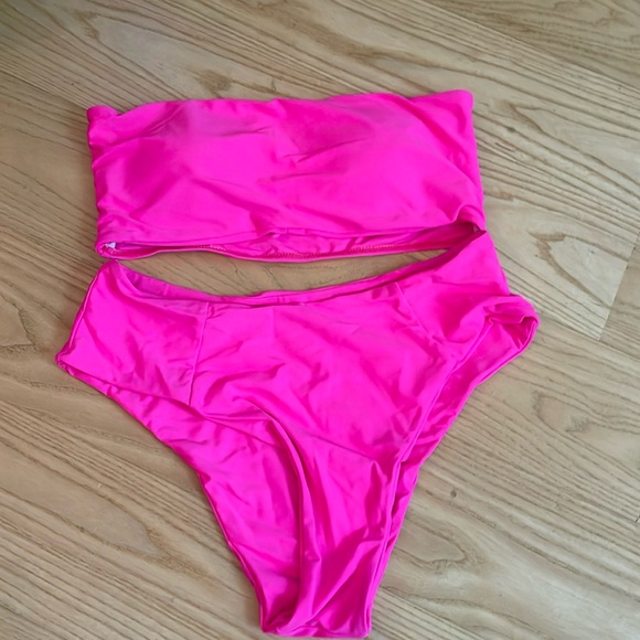 New in Bag hot pink women’s two-piece bandeau bikini extra large - Picture 1 of 6
